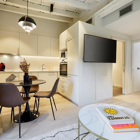 Canvas Apartments & Lofts Girona Zewnętrze zdjęcie